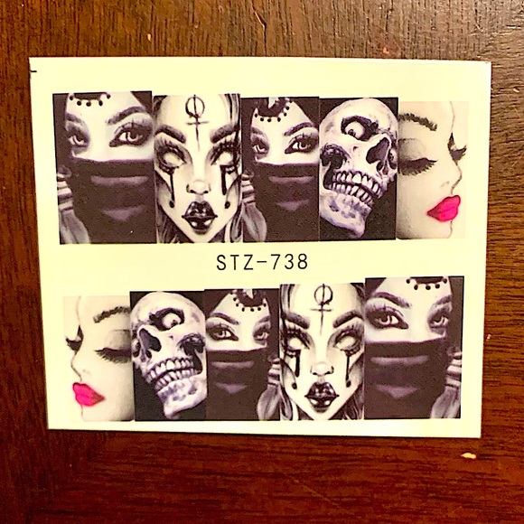 💌BO/GO$4 Halloween Skulls Scary Nail Wraps - Picture 1 of 2